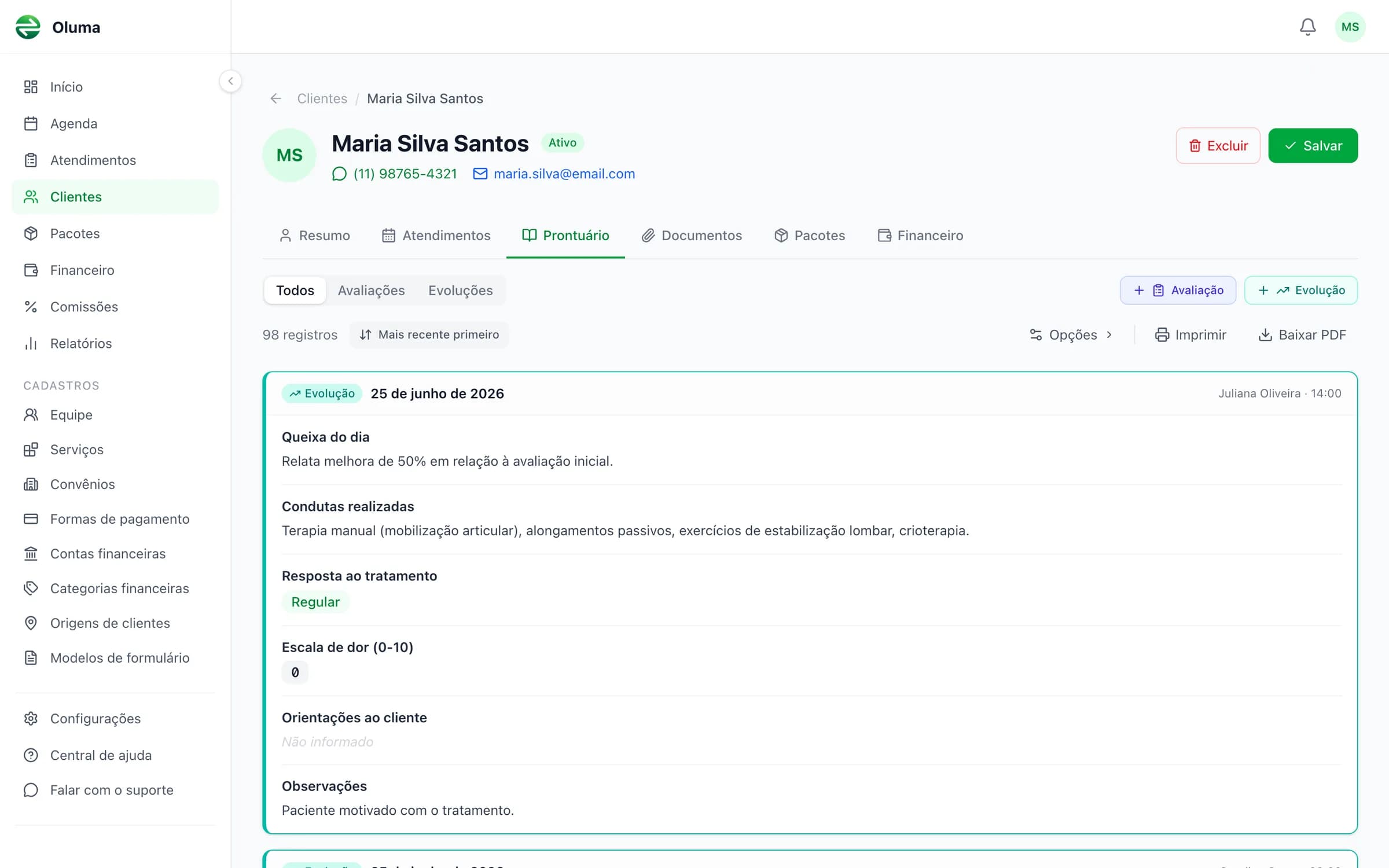 Prontuário do cliente no Oluma com histórico de evoluções